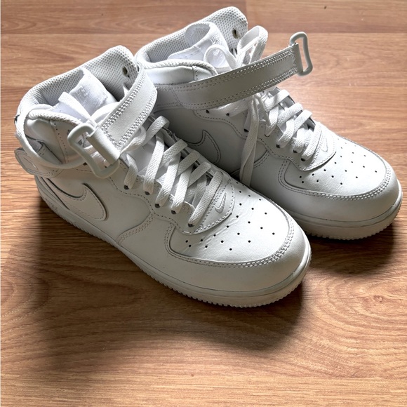 Youth Nike Air Force 1 Mid - Picture 1 of 4